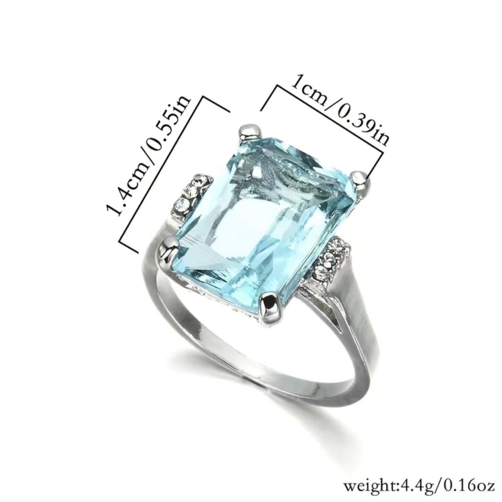 Aquamarine Rectangular Ring - Picture 4 of 4